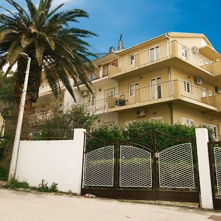 Apartments Alma Podgora Exteriör bild