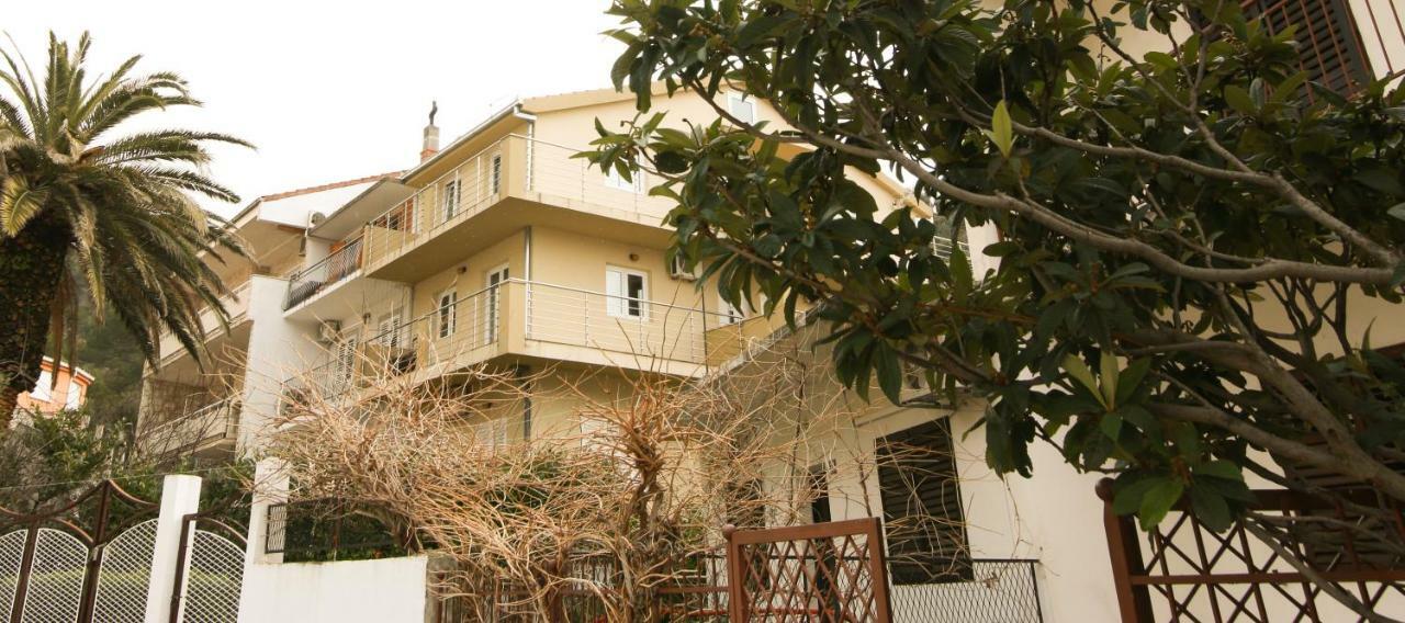 Apartments Alma Podgora Exteriör bild